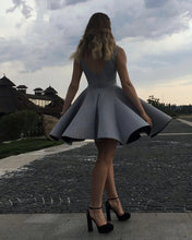 Load image into Gallery viewer, Short Glitter Homecoming Dresses Ruffles Party Gowns
