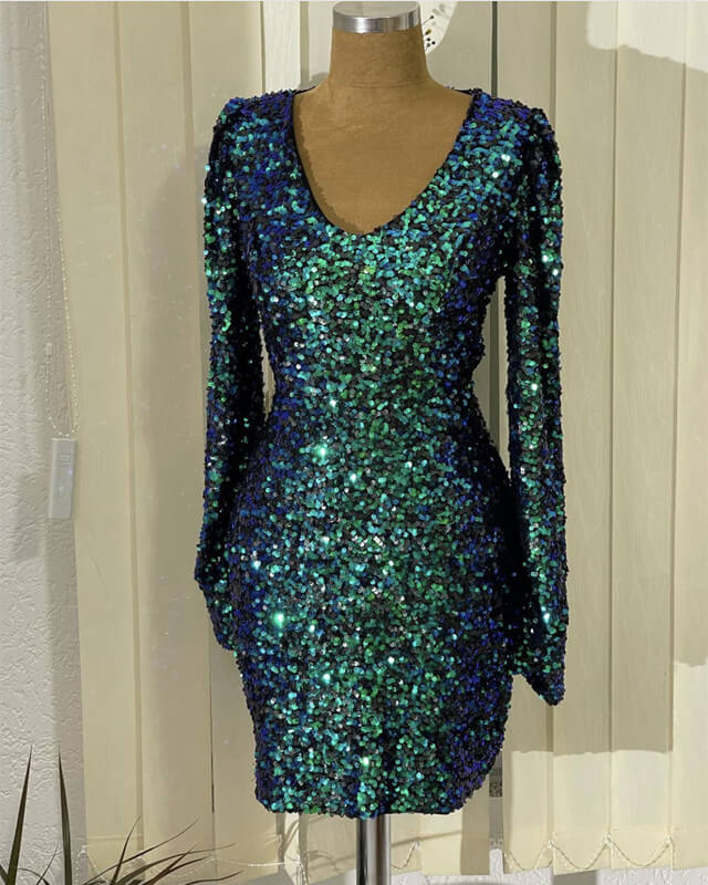 Short Green Sequin Prom Dress Long Sleeve V-neck Short Green Sequin Prom Dress Long Sleeve V-neck