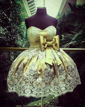 Load image into Gallery viewer, Short Lace Appliques Bow Sashes Satin Prom Homecoming Dresses