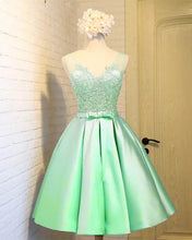 Load image into Gallery viewer, Lime Green Homecoming Dresses 2019