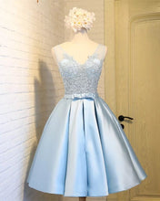 Load image into Gallery viewer, Elegant Light Blue Satin Homecoming Dresses 2019