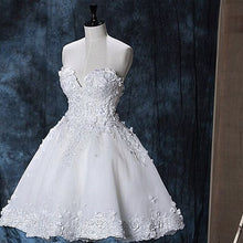 Load image into Gallery viewer, Short Lace Sweetheart White Homecoming Dresses