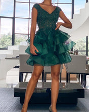 Load image into Gallery viewer, Emerald Green Homecoming Dresses 2021
