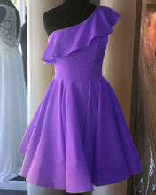 Load image into Gallery viewer, Short Lilac Homecoming Dresses One Shoulder