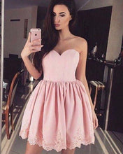 Load image into Gallery viewer, Baby Pink Homecoming Dresses Sweetheart Appliques