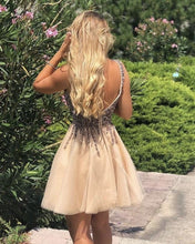 Load image into Gallery viewer, Backless Homecoming Dresses Champagne