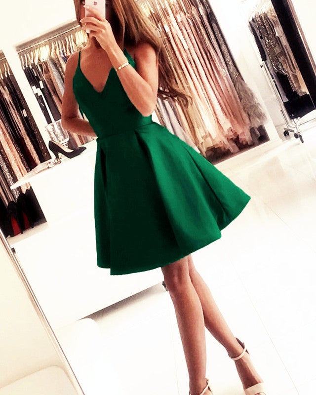 Short V-neck Satin Homecoming Dresses With Straps Short V-neck Satin Homecoming Dresses With Straps