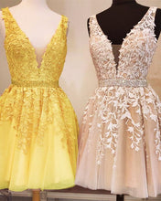 Load image into Gallery viewer, Short V-neck Tulle Prom Homecoming Dresses Lace Embroidery
