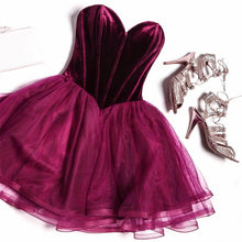 Load image into Gallery viewer, Short Velvet Corset Tulle Homecoming Dresses
