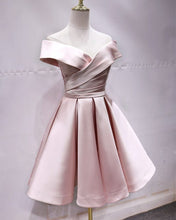 Load image into Gallery viewer, Back to school prom dresses