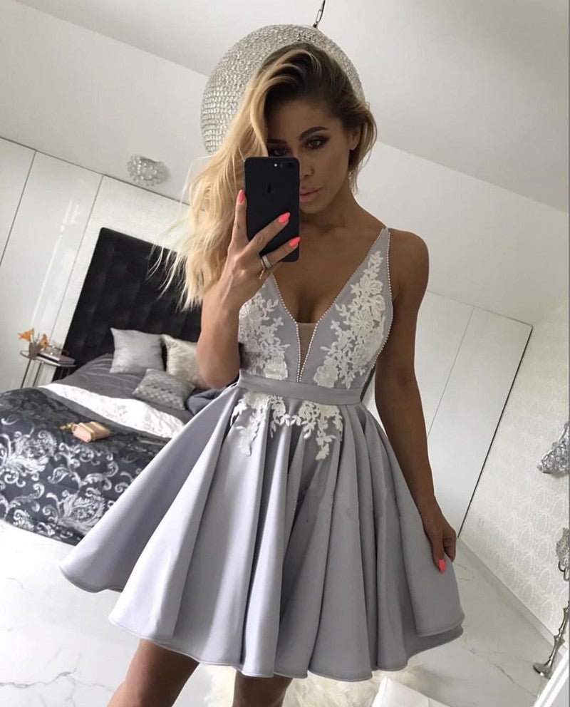 Silver Satin V-neck Homecoming Dresses Short Lace Appliques Prom Gowns Silver Satin V-neck Homecoming Dresses Short Lace Appliques Prom Gowns