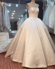 Load image into Gallery viewer, Simple Satin Ball Gown Dress For Weddings