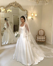 Load image into Gallery viewer, Princess Wedding Dress