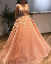 Load image into Gallery viewer, Spaghetti Straps Sweetheart Tulle Ball Gowns Prom Dresses Lace Embroidery