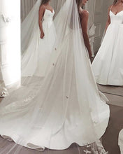 Load image into Gallery viewer, alinanova-3124-wedding-dresses-back
