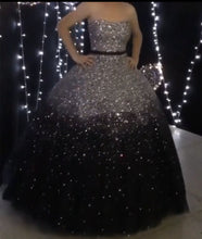 Load image into Gallery viewer, Sparkly Beaded Sweetheart Ball Gowns Prom Dresses