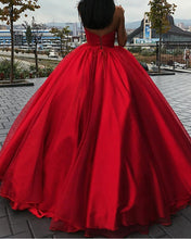Load image into Gallery viewer, Wedding Dress Red Tulle