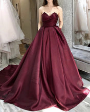 Load image into Gallery viewer, Stunning Strapless Ball Gown Dresses With Pockets
