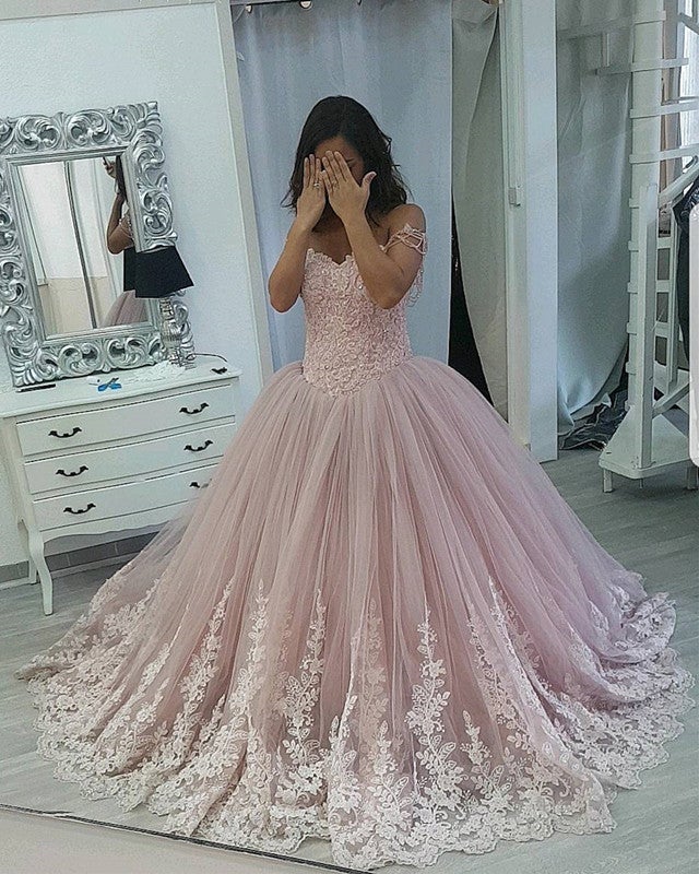Stylish Lace Appliques Sweetheart Tulle Ball Gowns Quinceanera Dresses Stylish Lace Appliques Sweetheart Tulle Ball Gowns Quinceanera Dresses