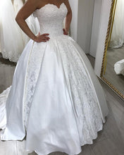 Load image into Gallery viewer, Sweetheart Wedding Dress