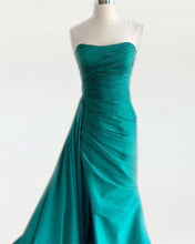 Load image into Gallery viewer, Teal Green Strapless Prom Dresses