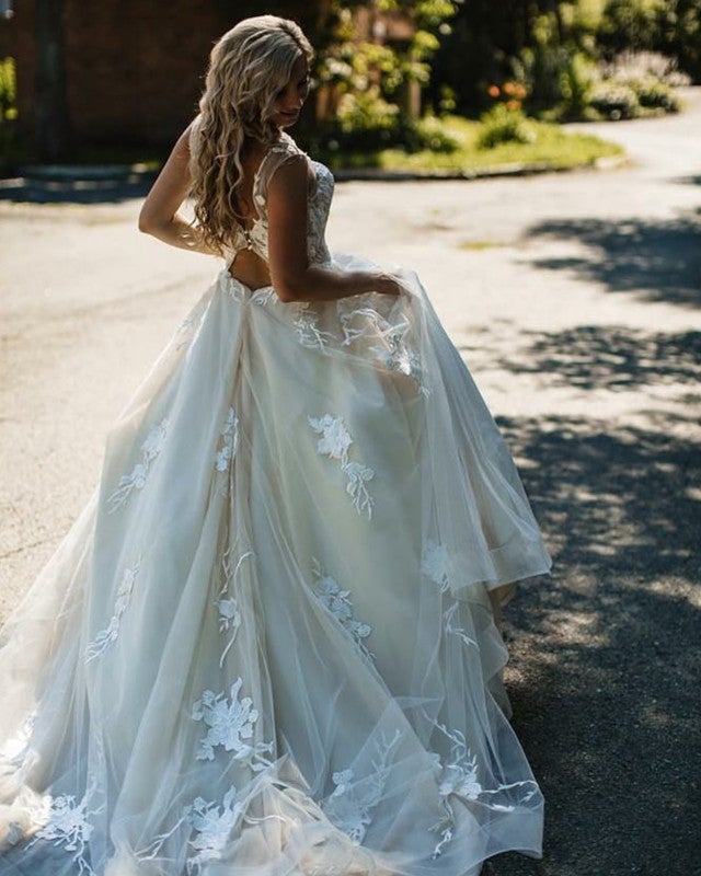 Tulle Backless Beach Wedding Dresses Lace Embroidery Tulle Backless Beach Wedding Dresses Lace Embroidery