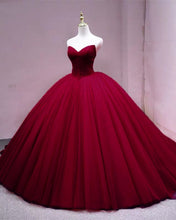 Load image into Gallery viewer, Tulle Quinceanera Dresses Burgundy