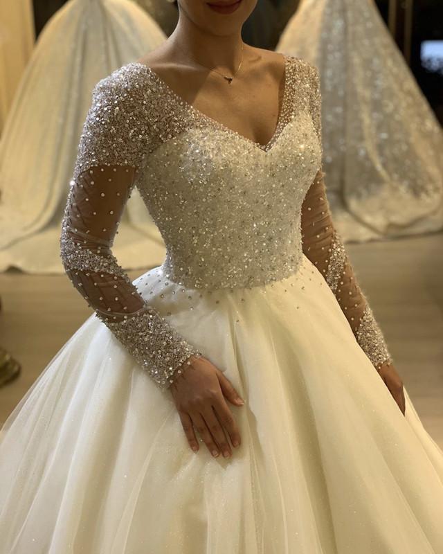 V Neck Tulle Princess Ball Gown Wedding Dress Long Sleeves Sequins Beaded V Neck Tulle Princess Ball Gown Wedding Dress Long Sleeves Sequins Beaded