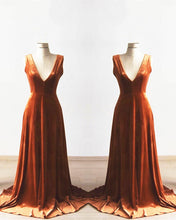 Load image into Gallery viewer, Velvet Bridesmaid Dresses Long