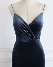 Load image into Gallery viewer, Spaghetti Straps Velvet Dress