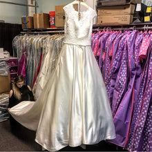 Load image into Gallery viewer, Vintage Lace Cap Sleeves Satin Wedding Dresses Ball Gown