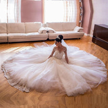Load image into Gallery viewer, Vintage Lace Long Sleeves Ball Gown Wedding Dresses