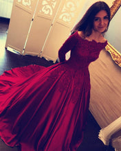 Load image into Gallery viewer, Vintage Lace Long Sleeves Satin Ball Gowns Wedding Dresses-alinanova