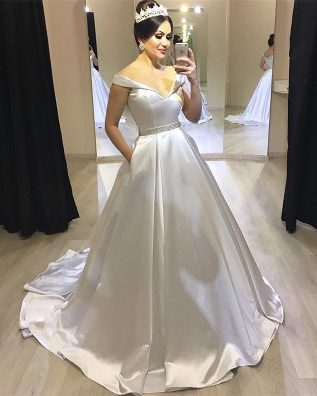 Vintage Satin V-neck Ball Gowns Wedding Dress Beaded Sashes Vintage Satin V-neck Ball Gowns Wedding Dress Beaded Sashes