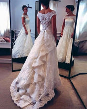 Load image into Gallery viewer, Bustle Wedding Dress