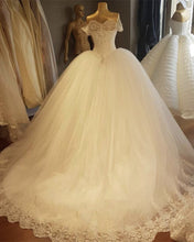 Load image into Gallery viewer, Ball Gown Wedding Dress