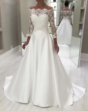 Load image into Gallery viewer, Vintage Lace Wedding Dress With Sleeves