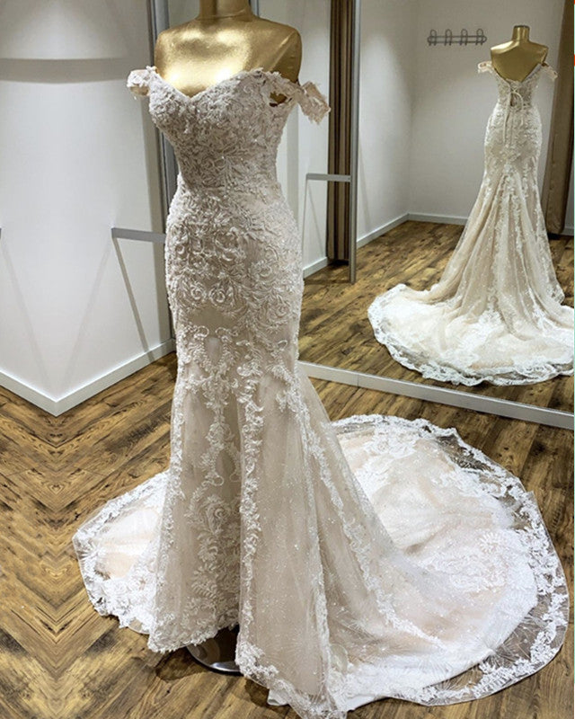 fitted lace wedding dress Two Tone Gold Lace White Jersey Sleeved Dramatic Mermaid Prom Dress main image 0