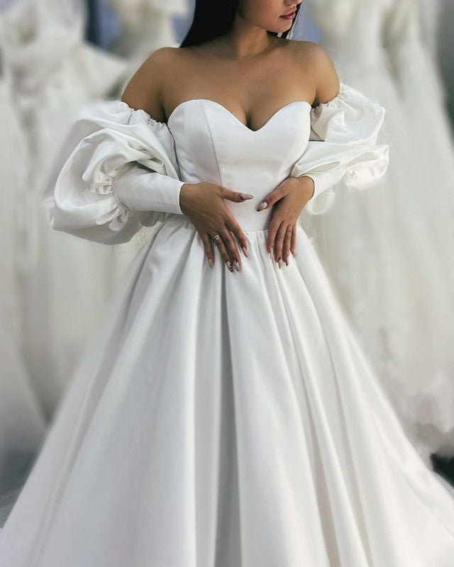 Bell Sleeves Wedding Dress A-line Satin Sweetheart Bell Sleeves Wedding Dress A-line Satin Sweetheart