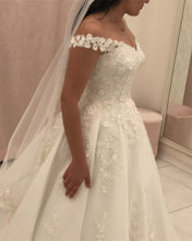 Load image into Gallery viewer, Off The Shoulder Wedding Dress