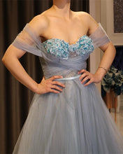 Load image into Gallery viewer, Tulle Prom Gowns