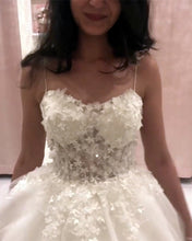 Load image into Gallery viewer, Romantic Wedding Gown