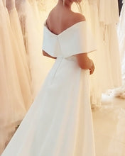 Load image into Gallery viewer, Mermaid Wedding Gowns