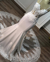 Load image into Gallery viewer, Lace Sweep Train Mermaid Wedding Dresses Spaghetti Straps