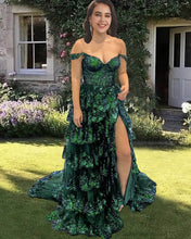 Load image into Gallery viewer, Emerald Green Prom Dress 2024
