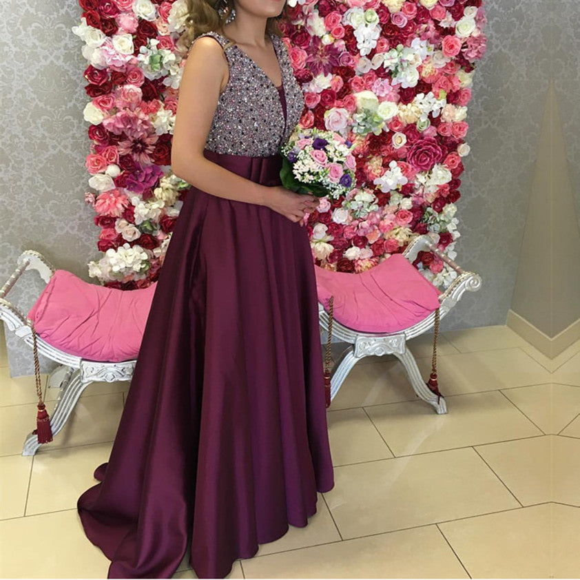 Luxurious Sequins Beaded V Neck Floor Length Satin Prom Dresses 2018-alinanova