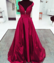 Load image into Gallery viewer, Ruched Sweetheart Long Satin Evening Gowns Floor Length
