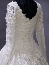 Load image into Gallery viewer, Vintage Long Sleeves Wedding Dresses Princess
