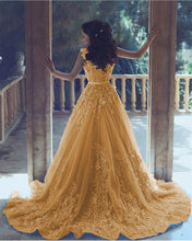 Load image into Gallery viewer, Elegant Spaghetti Straps Lace Flower Appliques Tulle Prom Dresses
