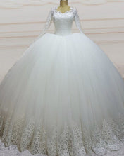 Load image into Gallery viewer, Vintage Wedding Dress 2021
